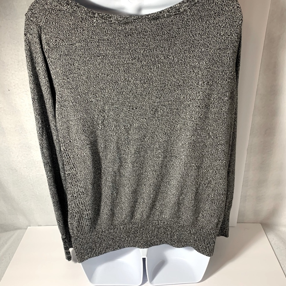 Sweater - Picture 2 of 3